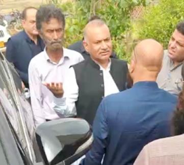 DG KDA Asif Jan Siddiqui visited  Recovered KDA land in Gulistan-e-Jauhar Block 1.