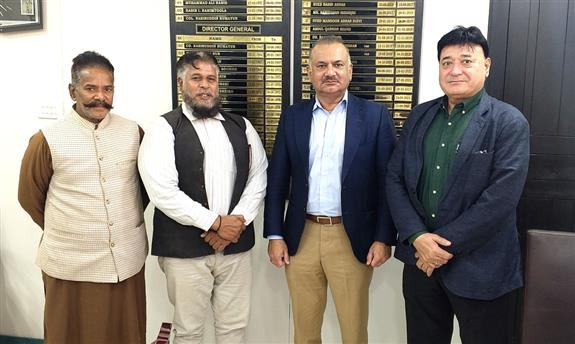 ڈائریکٹر جنرل ادارہ ترقیات کراچی آصف جان صدیقی سے پاکستان قائدِاعظم باڈی بلڈنگ فیڈریشن کے وفد نے ملاقات کی۔