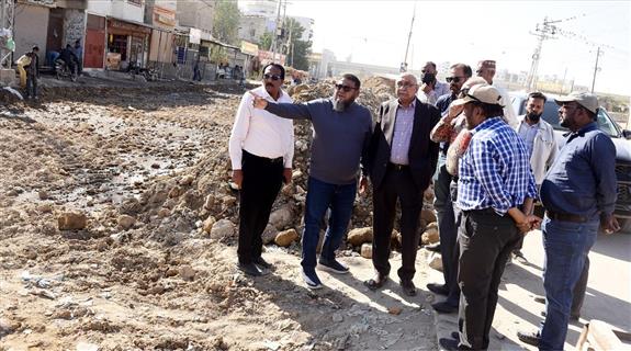 Director General Karachi Development Authority Altaf Gohar Memon along with Chief Engineer KDA Abdul Samad Jamalani, Director Special Project Junaid Ahmed Siddiqui visited the ongoing development works across the city under the ADP Fund issued by the Government of Sindh.