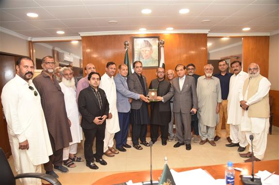 Director General Karachi Development Authority Syed Shujaat Hussain visited the Federation of Pakistan Chamber of Commerce.