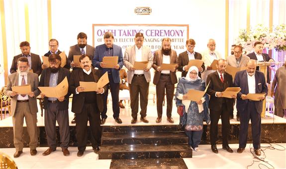 کے ڈی اے افسران کلب کی نو منتخب مینجنگ کمیٹی کی تقریبِ حلف برداری کے ڈی اے افسران کلب، کشمیر روڈ میں منعقد ہوئی۔
