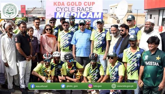 Director General Karachi Development Authority Syed Shujaat Hussain, officially inaugurated the KDA Gold Cup Cycle Race 2024.