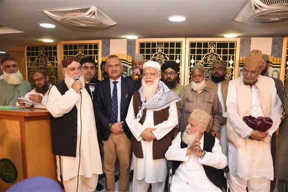 ڈائریکٹر جنرل کے ڈی اے آصف جان صدیقی کی محفلِ میلادالنبی ﷺ میں شرکت